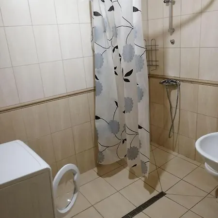 по улице коновальца, 36-э Apartman Kijev