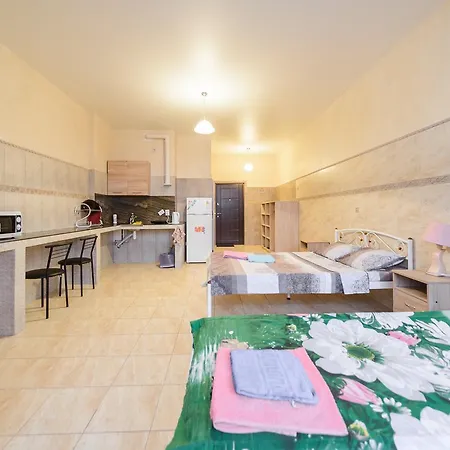по улице коновальца, 36-э Apartman *